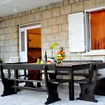 Lejlighed 3 Bedroom With Balcony Brsečine