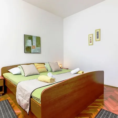 Lejlighed 3 Bedroom With Balcony