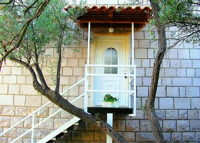 Apartamento 3 Bedroom With Balcony *