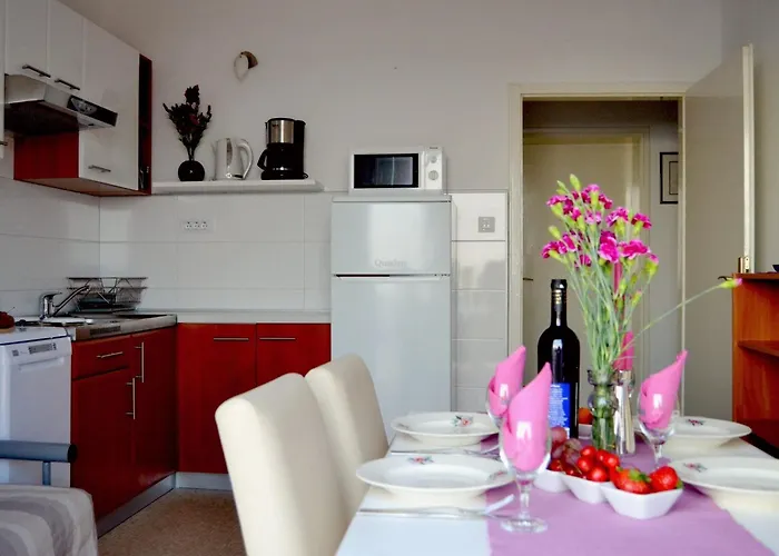 3 Bedroom With Balcony Apartamento *