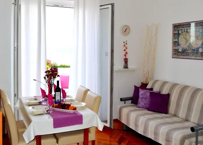 Apartamento 3 Bedroom With Balcony